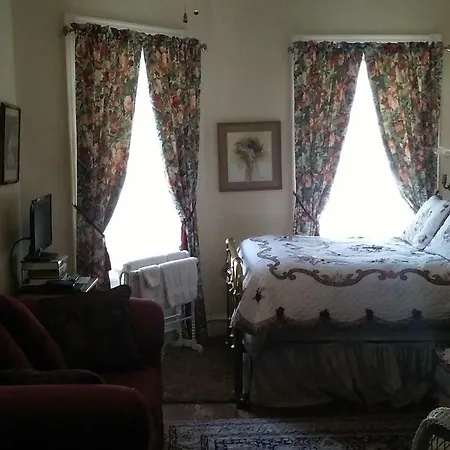 Burbridge Street B&B-3