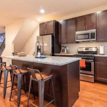 Beautiful Lux 4 Bedroom*Near PENN/CHOP*Roof Deck-3